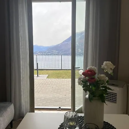 Pool, Terrasse Und Garten Mit Traumhafter Aussicht - Sunset View Apartment Perledo